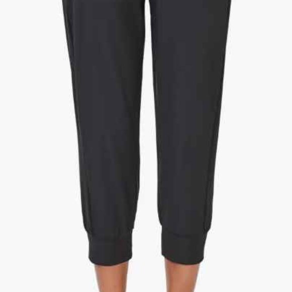 Sweaty Betty Garudasana Crop Yoga Trousers - Picture 4 of 8